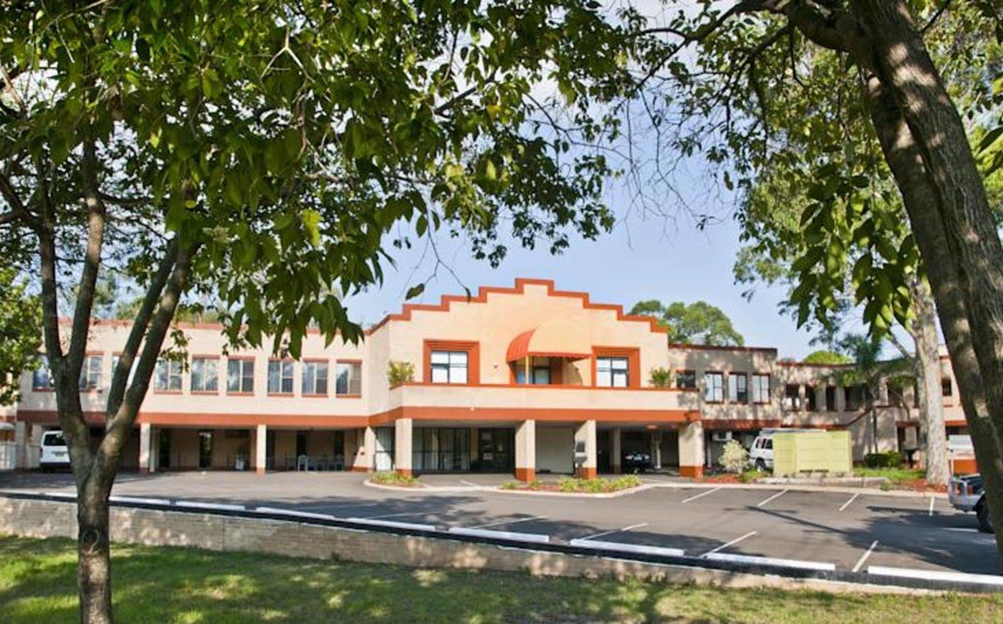 The Select Inn Penrith Bagian luar foto